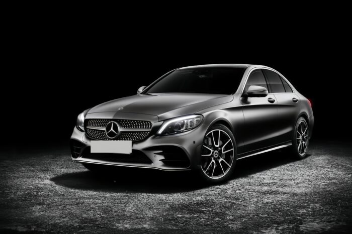 Mercedes Benz C300 2025